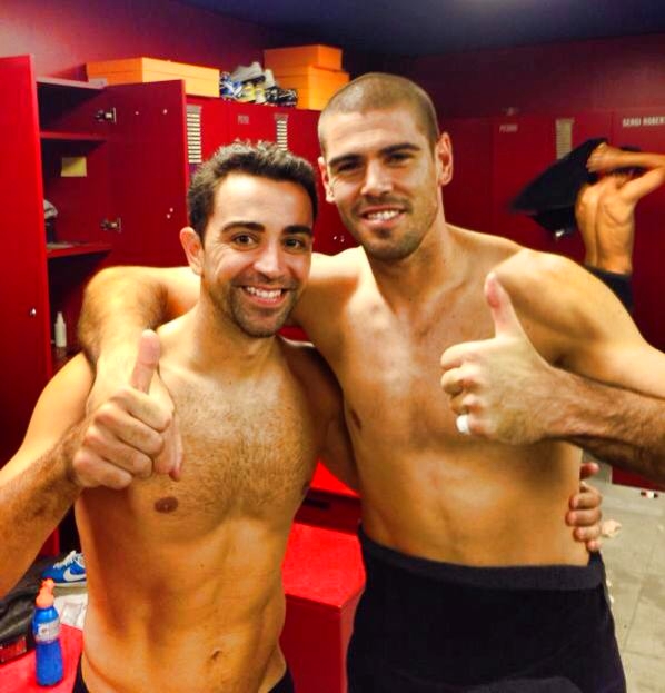 Xavi et Valdés fêtent le Clasico - Fc-Barcelone.com
