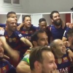 Les joueurs fêtent le titre ! - Fc-Barcelone.com
